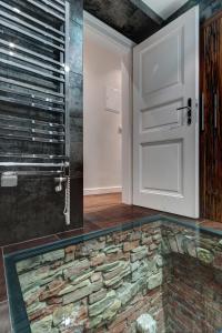 The Old Town Luxury Hideaway Apartment AC