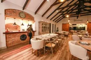 Otjiwa Safari Lodge - Otjiwarongo