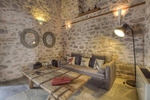 Cotommatae Hydra 1810