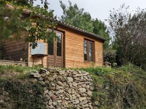 Chalets Cabane entre Cevennes, Tanargue et Monts d'Ardeche : photos des chambres