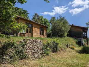 Chalets Cabane entre Cevennes, Tanargue et Monts d'Ardeche : photos des chambres