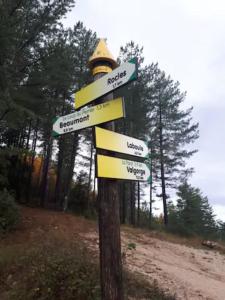 Chalets Cabane entre Cevennes, Tanargue et Monts d'Ardeche : photos des chambres