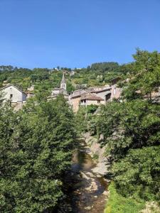 Chalets Cabane entre Cevennes, Tanargue et Monts d'Ardeche : photos des chambres