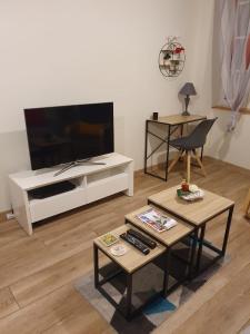 Appartements Cosy Red 4 Pers - Neuf et au Calme - Fibre-Netflix : photos des chambres