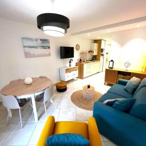 Appartements CAP'EOLE, Charmant studio pres du Port : photos des chambres