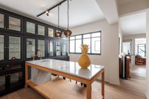 Chic Luxury Apartment in Polanco