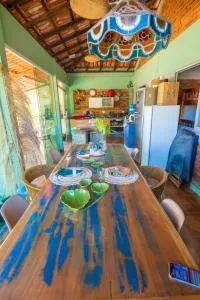 Casa com os pés no mar em Iriri ES - 安谢塔