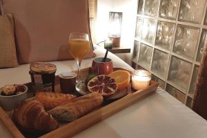 Midnight in Paris Montmartre