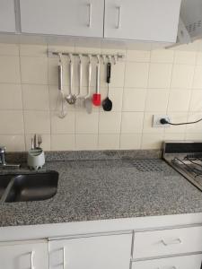 Cómodo y luminoso, 1 dormitorio, cocina, balcón