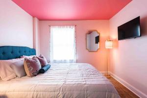 Blush And Bashful Germantown Two Bedroom Apartment