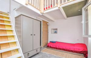 Maisons de vacances 2 Bedroom Amazing Home In Saint-jeannet : photos des chambres