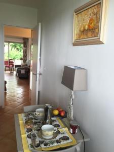 Appartements Les Collines d'Estanove, charming, bright, calm place with pool : photos des chambres