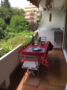 Appartements Les Collines d'Estanove, charming, bright, calm place with pool : photos des chambres