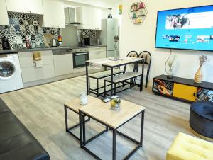 Appartements Beau-Jean, Un Cocon Sympa 5 min a Pied du Centre-Ville, Parking Prive, a 10 min du CHU : photos des chambres
