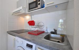 Amazing Apartment In Sainte-Maxime