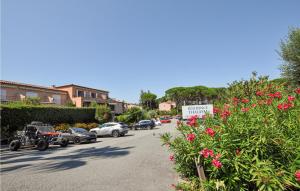 Gorgeous Apartment In Sainte-maxime With Kitchenette