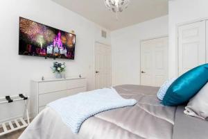 Beautiful Orlando Apt with Nemo Bedroom, 15 min to Disney!