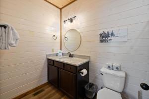 Osprey Nest Cottage Modern New Cabin