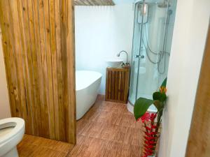 Alaska pool cafe&homestay2