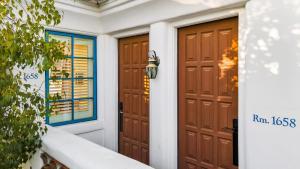 SV111 Modern 1 Bedroom Spa Villa in LQ Resort