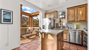 SV111 Modern 1 Bedroom Spa Villa in LQ Resort