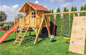 Beautiful Home In Mscice With Kitchen