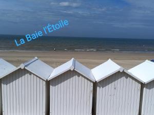 Appartements La Baie L’Etoile, Apt 4 pers, bord de mer, parking prive, Fort Mahon Plage : photos des chambres