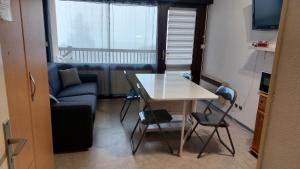 Appartements Font-Romeu : Studio cabine avec terrasse. : photos des chambres