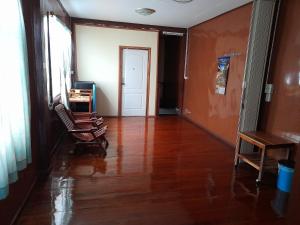 โฮมสเตย์ยายสฤษดิ์ (ซอย 17 ล่าง)