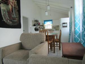 Dover Apt 3 by the beach in the Gap