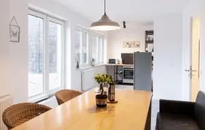 Stay and Work Apartment - 6 single beds - Бохольт