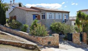 Villa França Air conditioned villa with sea view, WiFi, and private pool