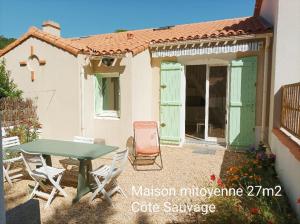Maisons de vacances Maison Bord de mer a Noirmoutier : Maison 2 Chambres