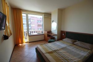Double or Twin Room with View room in Hotel Continental - Half Board