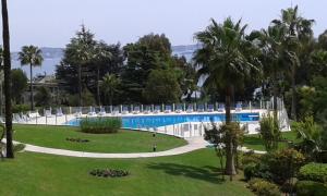 Appartements Super Cannes vue mer, grande piscine, parc et parking prive : photos des chambres