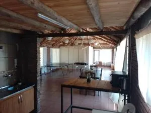 Cabaña San José - Monte Comán