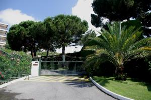 Appartements Super Cannes vue mer, grande piscine, parc et parking prive : photos des chambres