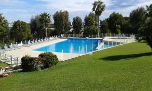 Appartements Super Cannes vue mer, grande piscine, parc et parking prive : photos des chambres