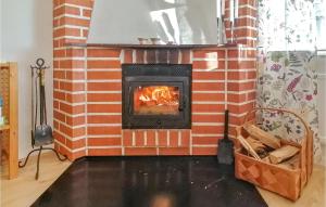 Awesome Home In Fjälkinge With Kitchen