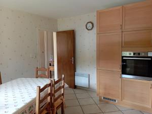 Appartements Grand appartement rez-de-chaussee avec jardin Briancon : photos des chambres