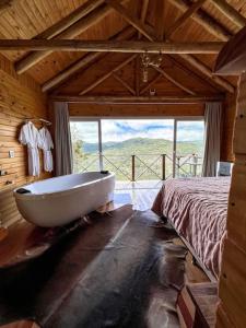 @lacascatachales Chalé Curucaca