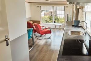 4 persons chalet Valkenbosch situated in the forested area