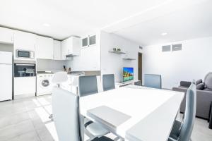 Torre Levante 24-B Levante Beach