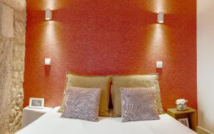 Oporto Pool Apartment by Vacationy