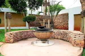 MAKWATAMBANI GUEST MANOR