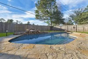 My Villa & Pool in Humble - 亨博尔