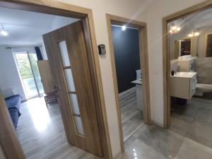 1110 Śmiałego 39 - Tanie Pokoje w Apartamencie - samodzielne zameldowanie - self check in