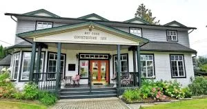 Courthouse Inn Revelstoke - Sicamous