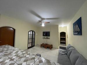Casa com piscina em Itanhaém