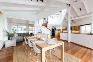 The Sea House pool and amazing ocean views